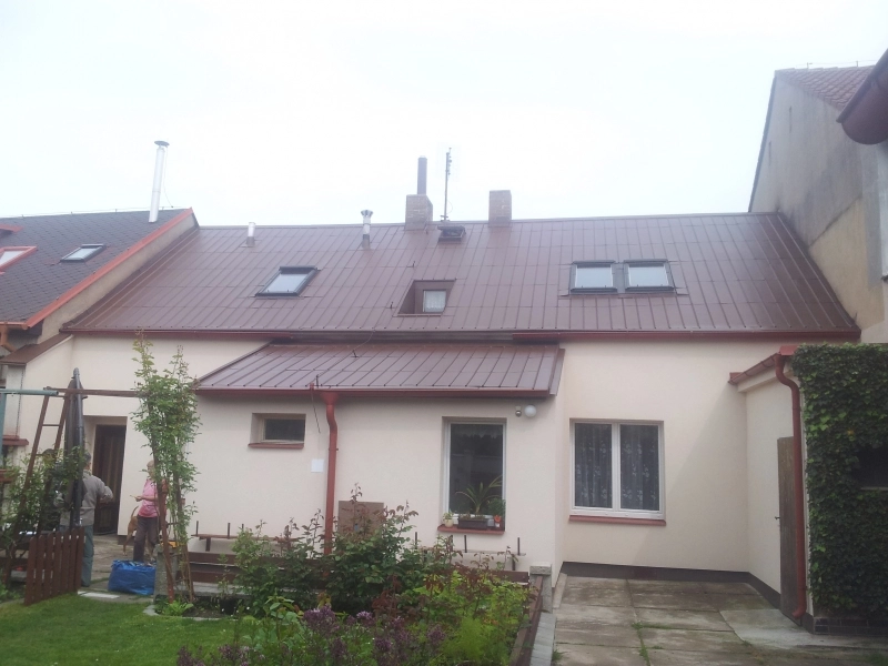 po realizaci-Renovační nátěr alukrytové střechy