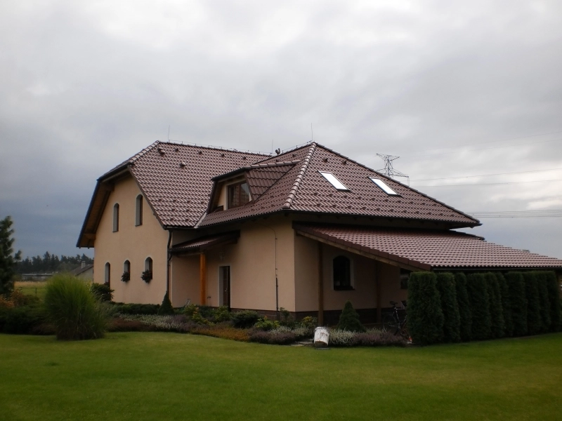 Nátěr taškové střechy